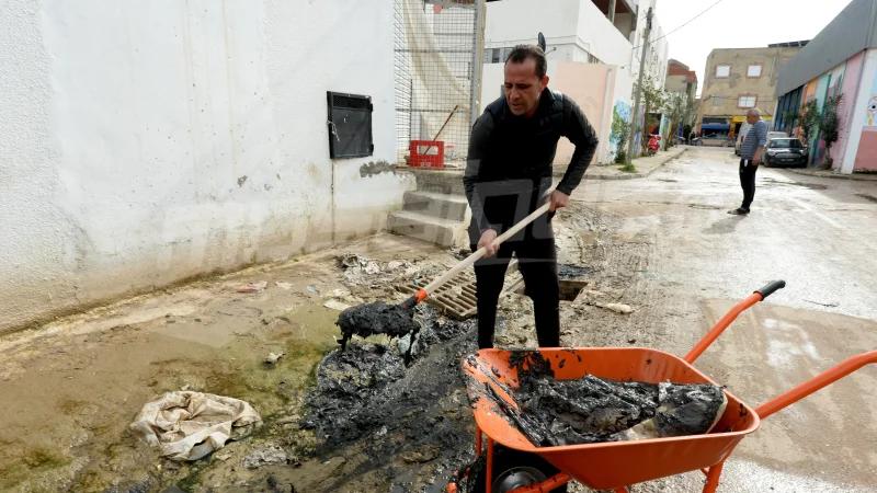 بعد الأمطار الأخيرة.. تنظيم حملات نظافة وترميم في 'البحر الأزرق'