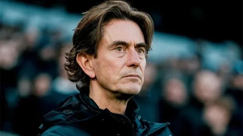 توتنهام يُقيل مدربه توماس فرانك لسوء النتائج