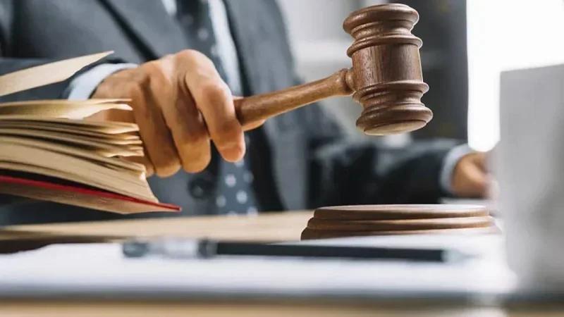 Report de l'examen de l'affaire de Mehdi Ben Gharbia et Youssef Chahed