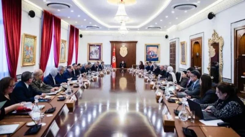 مجلس وزاري يُتابع تقدّم إنجاز مشاريع التحوّل الرّقمي للإدارة