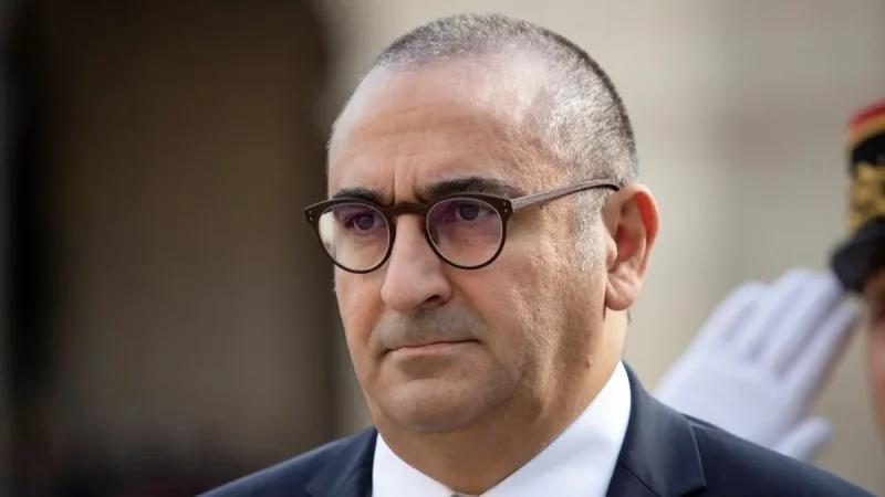 وزير الداخلية الفرنسي في الجزائر في محاولة لإعادة إطلاق العلاقات