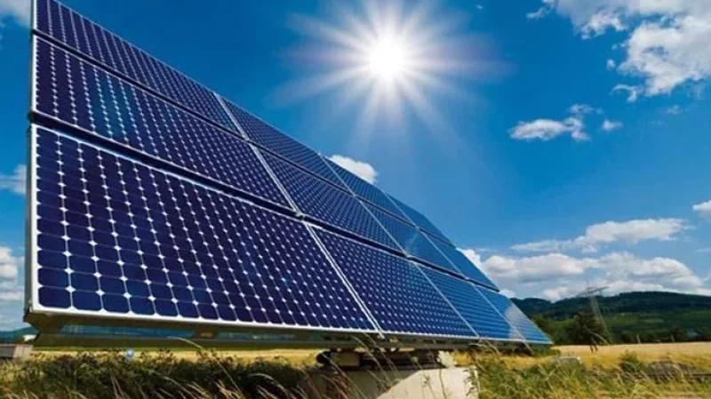 إسناد 187 ترخيص لهذه المؤسسات لإنتاج الكهرباء بالطاقة الشمسية