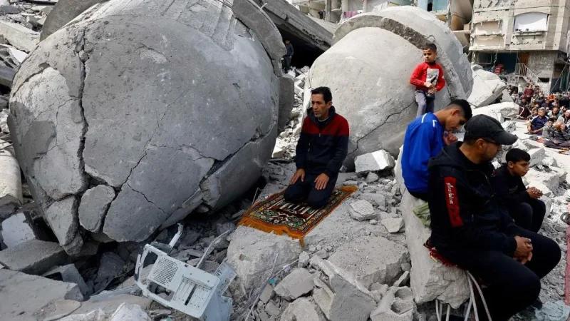 رمضان يحل على قطاع غزة وسط أنقاض المساجد المدمرة