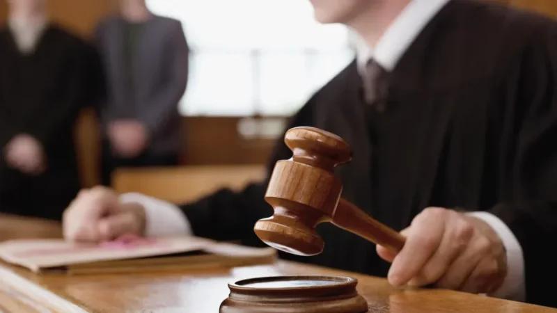 الحكم بالإعدام لشاب قتل زميله في العمل