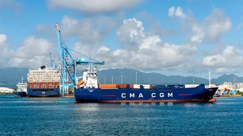 شركات شحن تحول مسار سفنها إلى رأس الرجاء الصالح بعد الضربات على إيران