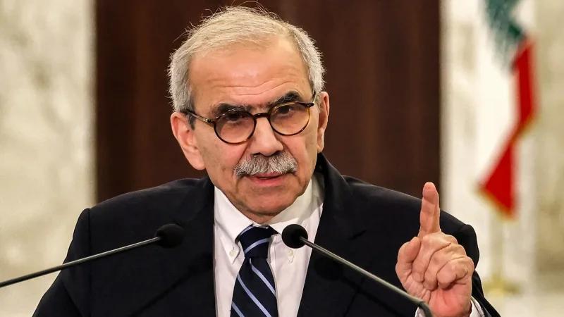 رئيس حكومة لبنان يعلن حظر أنشطة حزب الله العسكرية