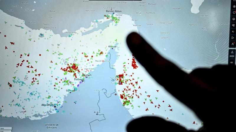 هدنة هشة وألغام بحرية.. شركات الشحن تتجنب هرمز في انتظار ضمانات أمنية
