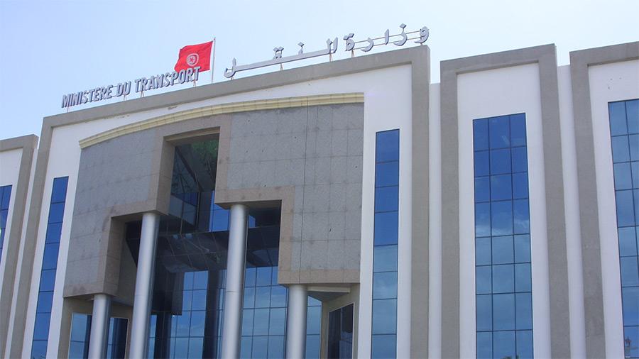 التمديد مجددا في التصريح بالحكم في قضية النقابيين من قطاع النقل