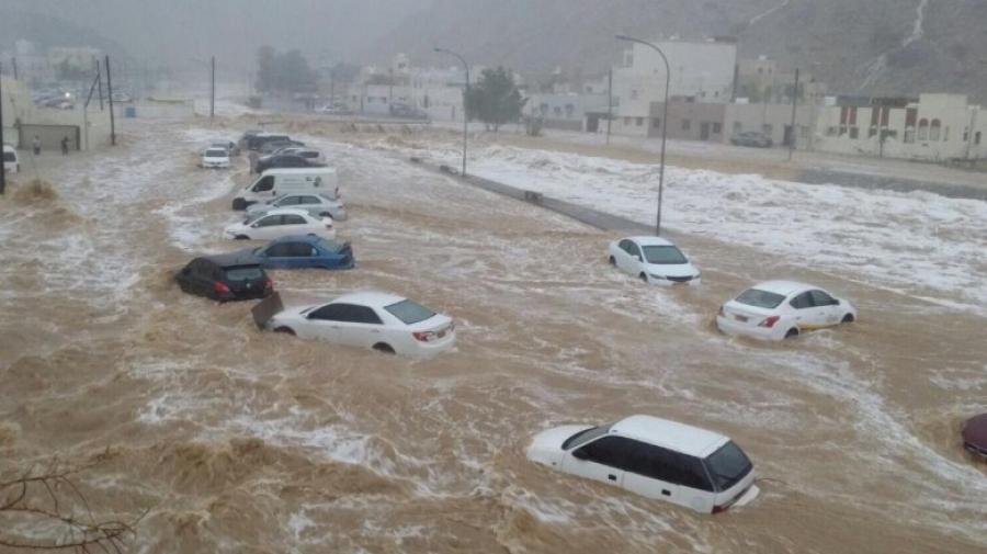 الجزائر: ارتفاع حصيلة ضحايا الفيضانات وتحذيرات من أمطار رعدية