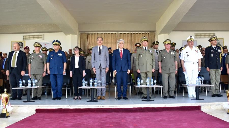 وزير الدفاع يشيد بمكانة الأكاديمية العسكرية وطنيا دوليا