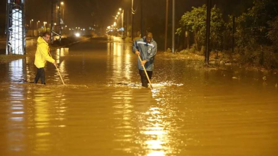 إعصار 'دانيال' يصل فلسطين..