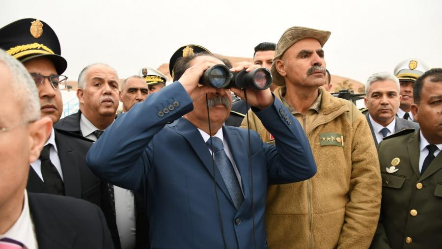 Le ministre de l’Intérieur visite le poste frontalier Om Laarayes