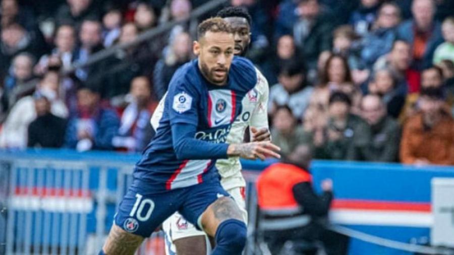 Neymar à Doha  pour se soigner 