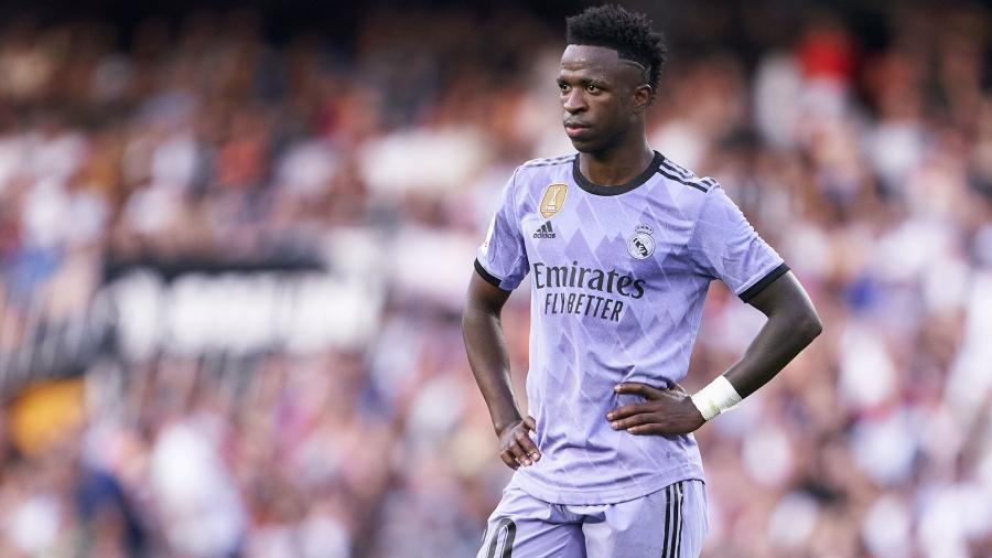 Real Madrid: Touché au genou, Vinicius forfait