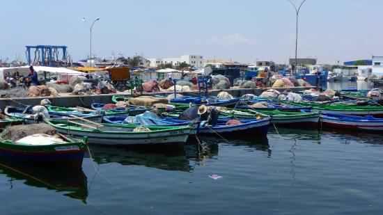 Tunisia – Fire ravages  Sousse fishing port