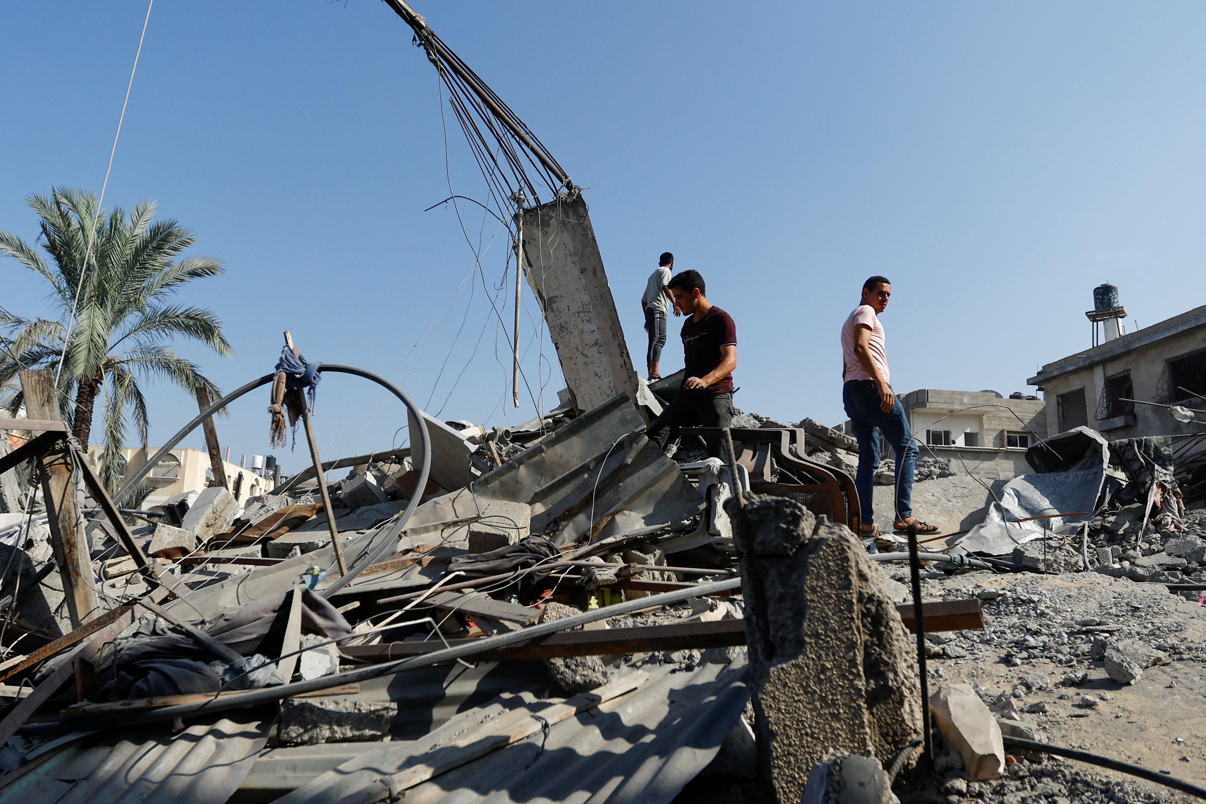 Qatar brokers deal for humanitarian aid into Gaza