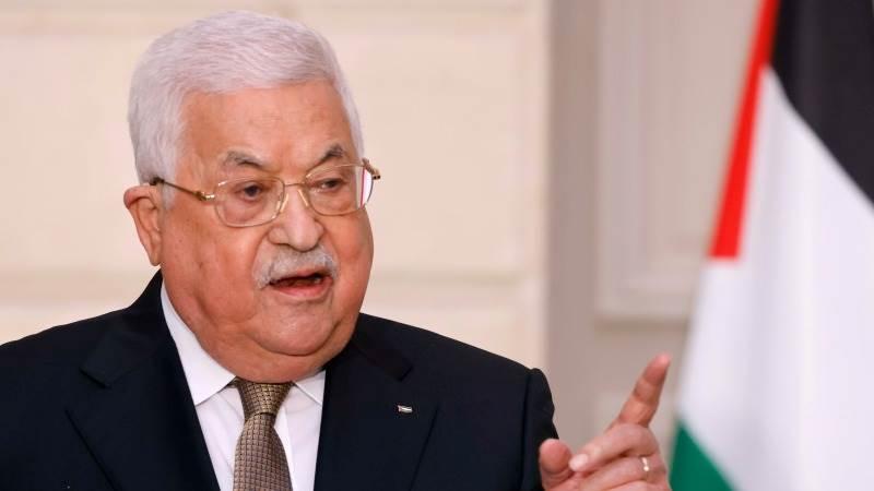 Abbas urges Hamas to expedite prisoner swap deal