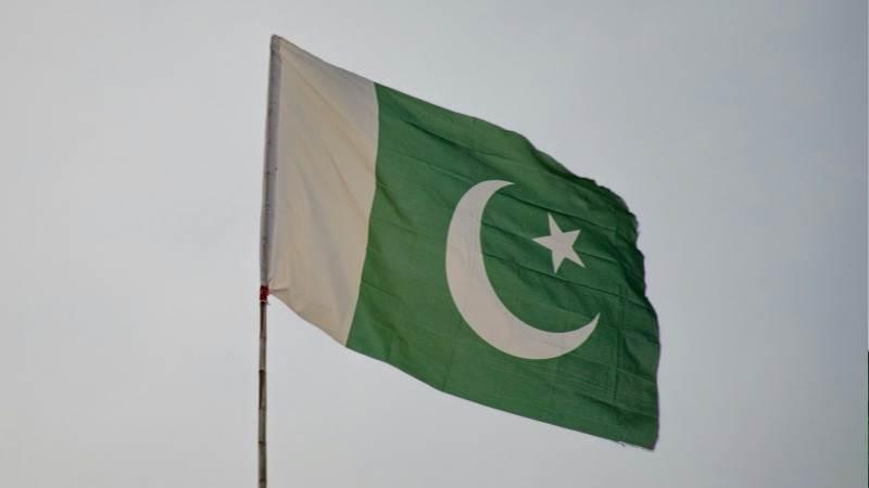 Pakistan cuts mobile phone services on election day