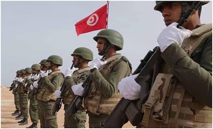 Tunisia-Young people born before January 1, 2000 are exempt from military service