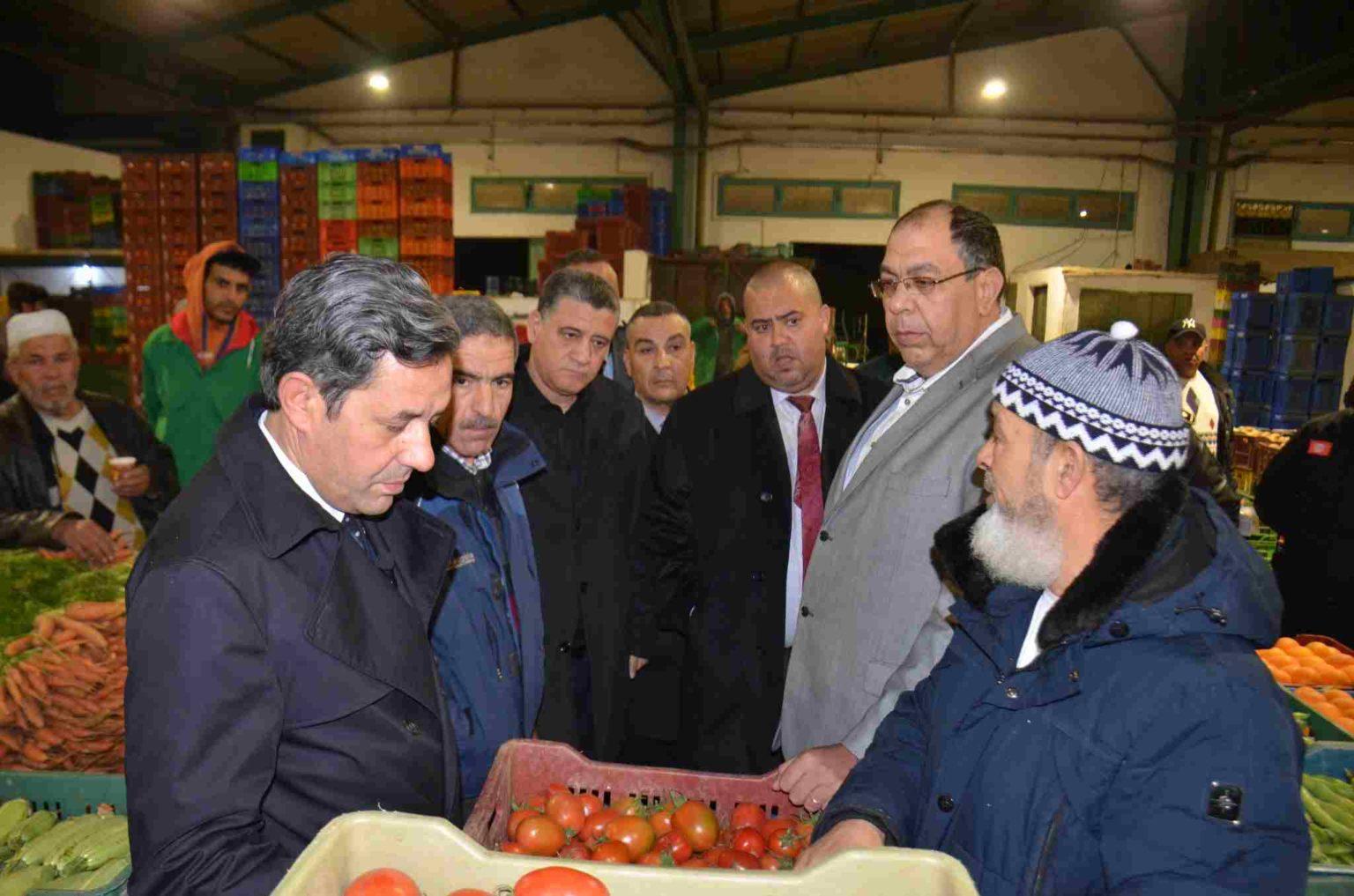 Tunisia-Sousse governor makes unannounced visit to wholesale market