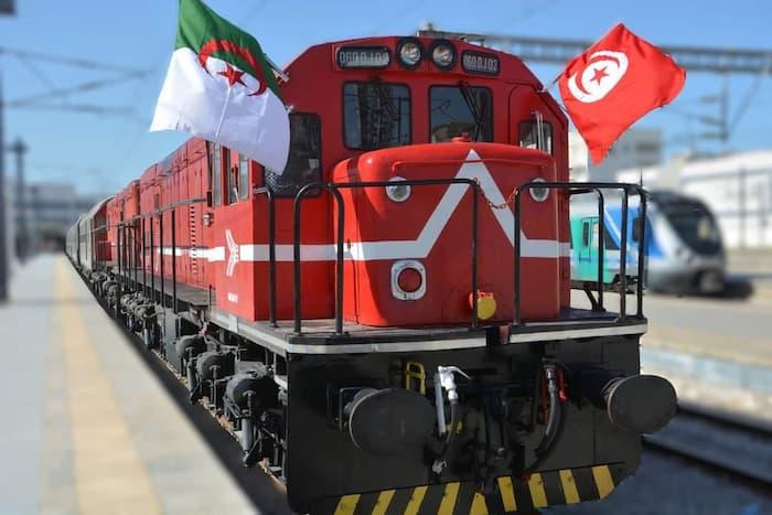 International train timetables between Tunis and Annaba