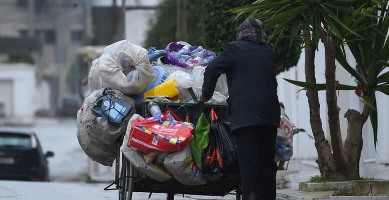 نابل: انتفاع 66 من منقبي النفايات (البرباشة) في سليمان بفحوصات طبية وتلاقيح مجانية خلال حملة صحي