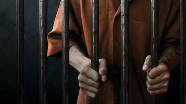حادث غرق مركب هجرة غير نظامية بسواحل جزيرة جربة: إيداع 13 موقوفا السجن وإبقاء 4 أشخاص في حالة سراح