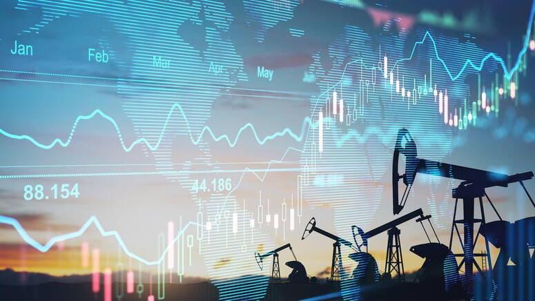 انخفاض أسعار النفط وسط احتمال عودة النفط الليبي