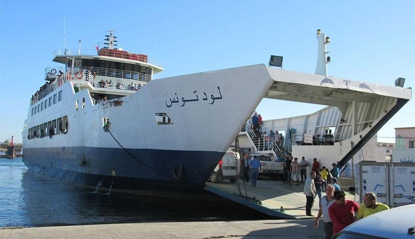 Une voiture tombe dans l'eau à la gare maritime de Sfax