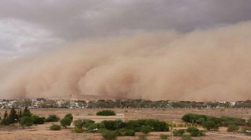 Météo Tunisie : vents et tourbillons de sable dans le sud du pays