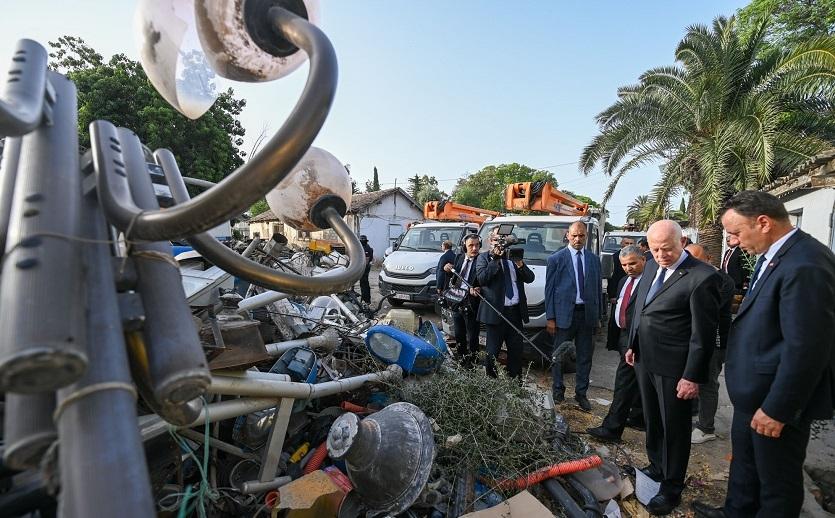 Kaïs Saïed visite les services municipaux de Tunis