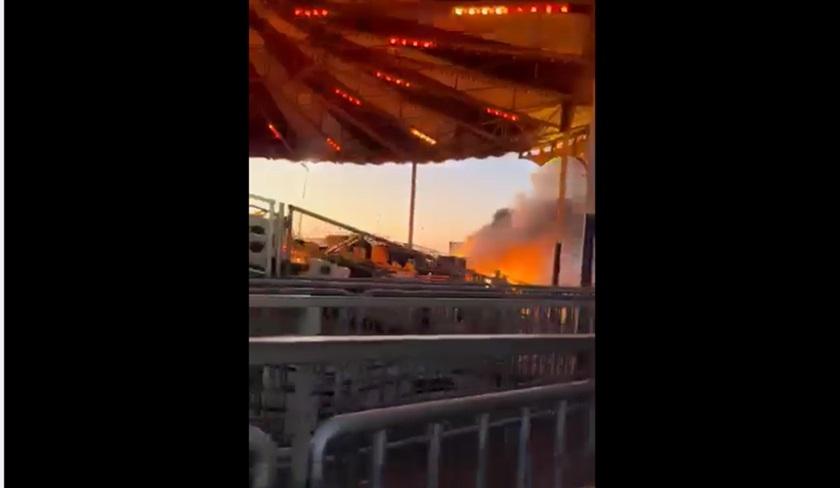 L'incendie dans un parc d'attractions aux berges du Lac maîtrisé