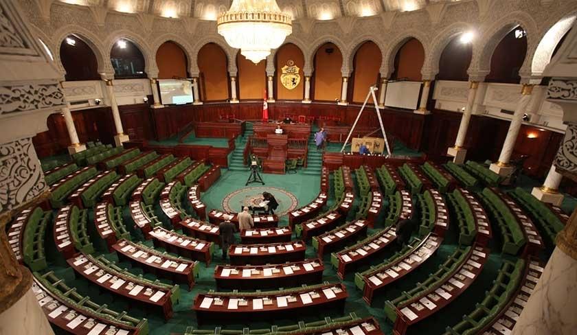 PLF 2025 : rejet de la proposition autorisant les Tunisiens à ouvrir des comptes en devises