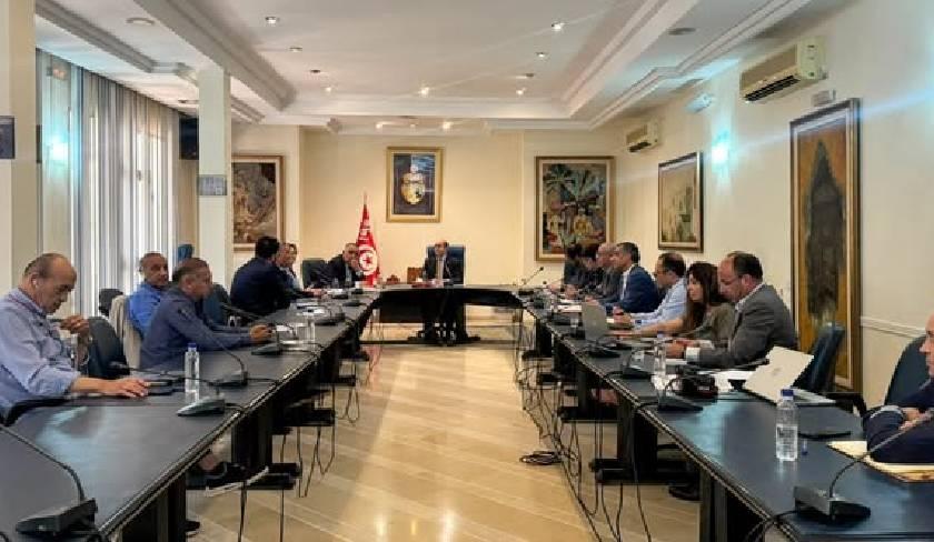 Le ministre du Tourisme appelle les professionnels du secteur à proposer des tarifs préférentiels aux Tunisiens