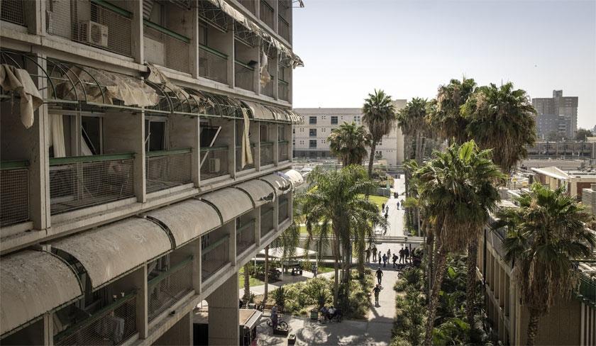Un hôpital touché en Israël et 47 blessés par des tirs iraniens, Netanyahu menace Khamenei