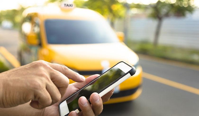 Une réforme des tarifs des taxis en discussion, affirme Rachid Amri