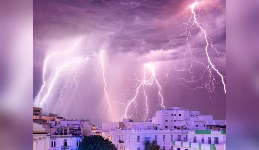 Le ciel de Tunis électrise la toile