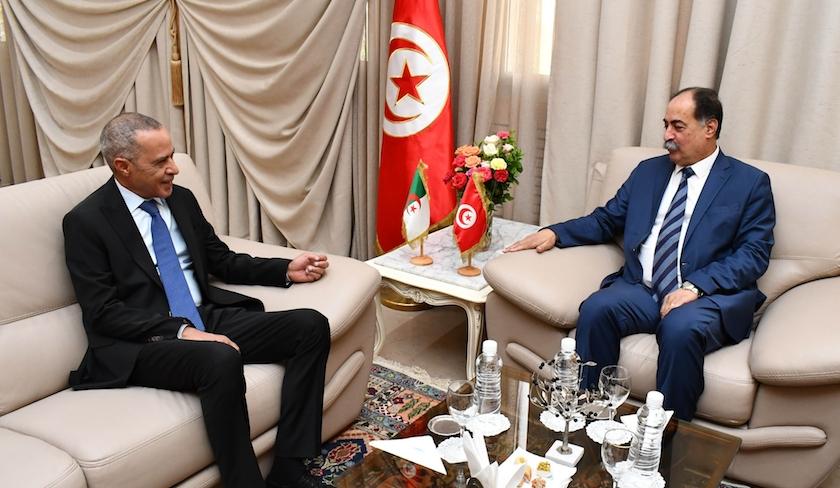 L'ambassadeur d'Algérie Azzouz Baâlal reçu par Kamel Feki