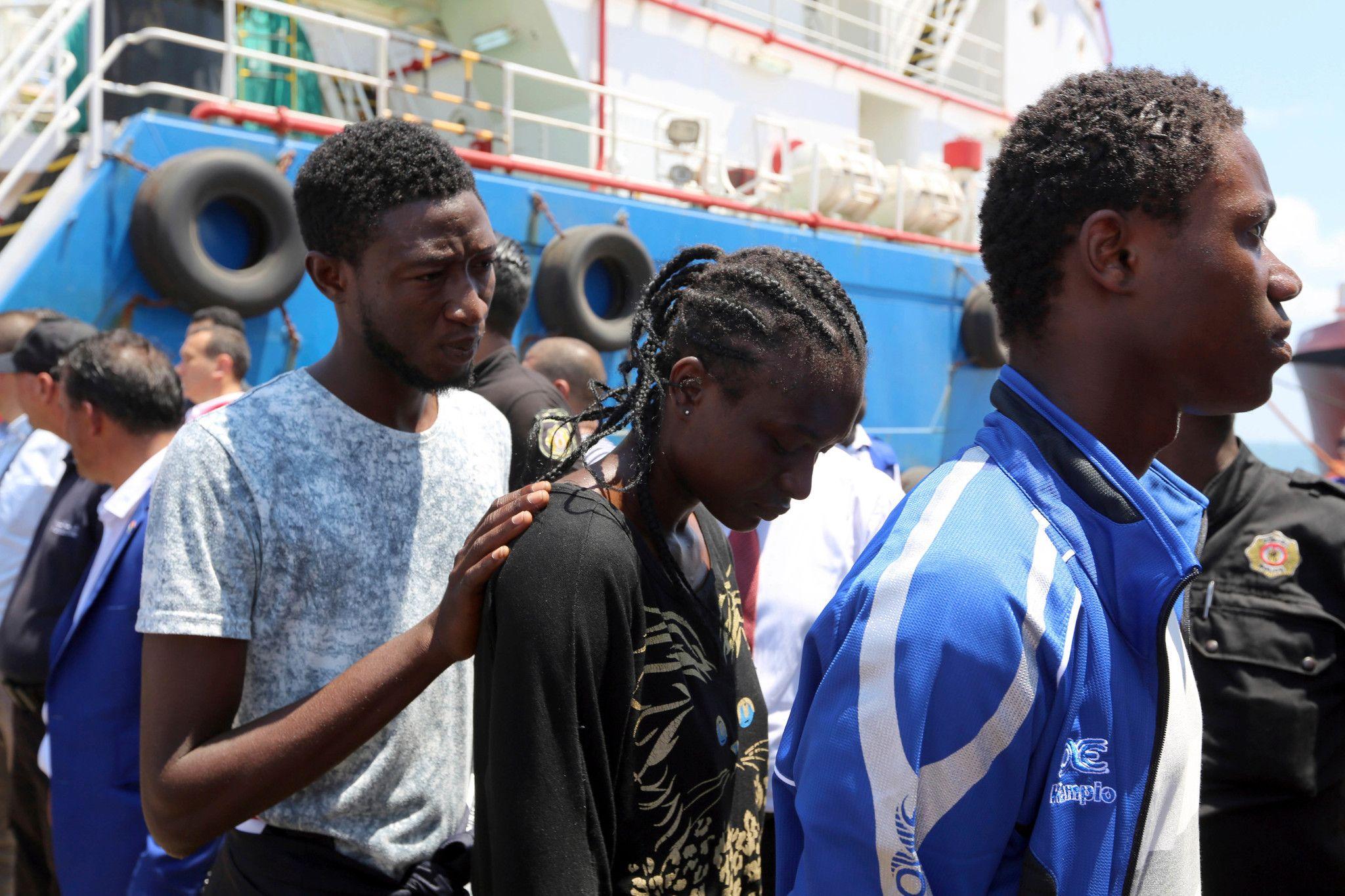 Kébili: 100 migrants subsahariens hébergés dans des lycées !