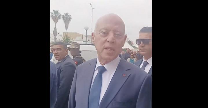 Tunisie – Kaïs Saïed : Les juifs s’abritaient dans la maison de mon grand père et les autres nus taxent d’antisémitisme