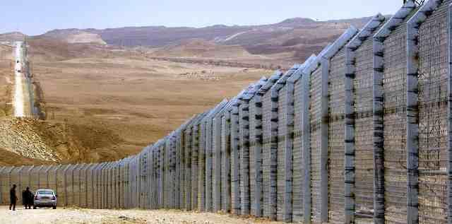 Trois soldats israéliens et un policier égyptien morts dans un échange de coups de feu sur les frontières