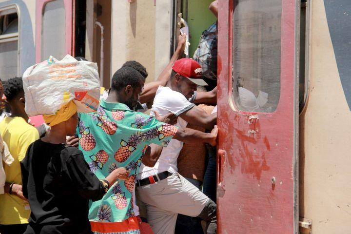 Migrants : Un appel aux Tunisiens et à l’Etat face à une responsabilité historique