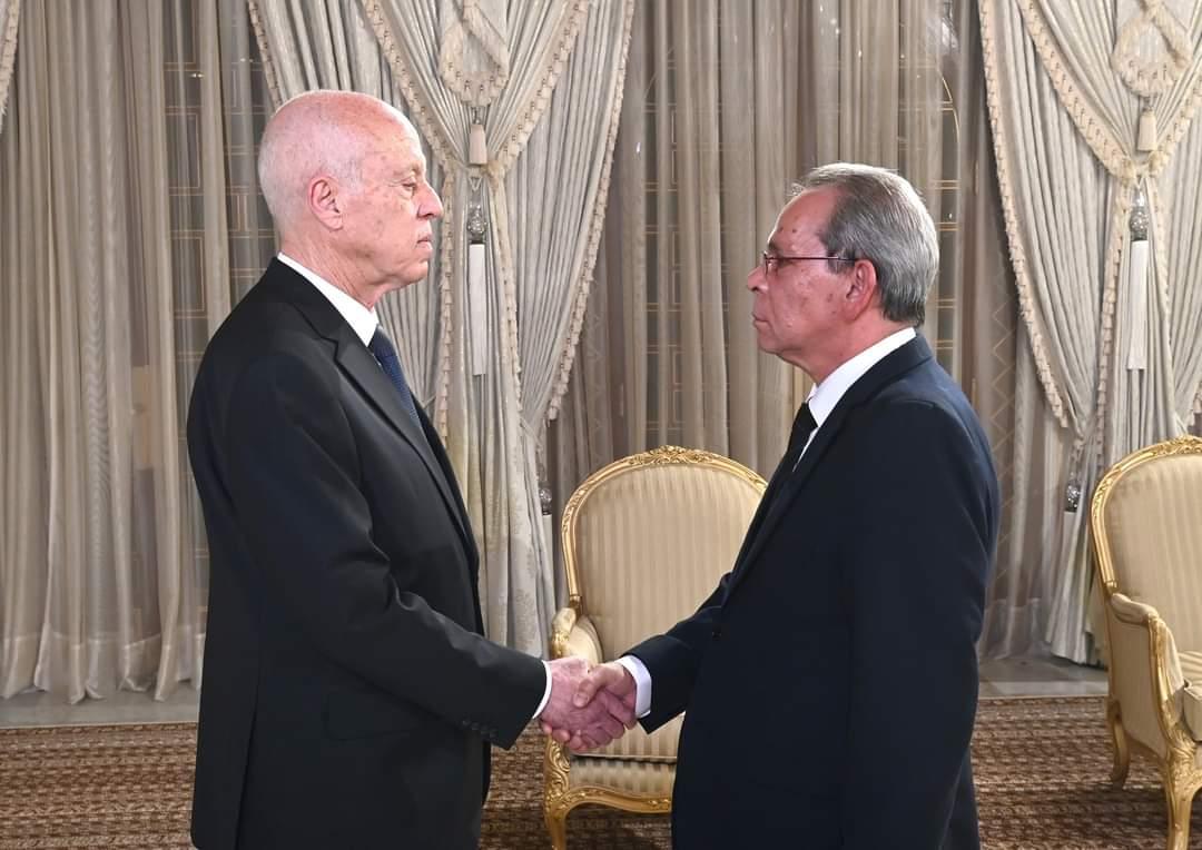 Réunion Entre le Président Saied et le Chef du Gouvernement Hachani pour Traiter des Enjeux Cruciaux