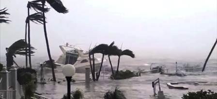 USA : Des tempêtes d’été causent le décès de deux personnes, bloque des milliers de vols et provoque une méga panne d’électricité