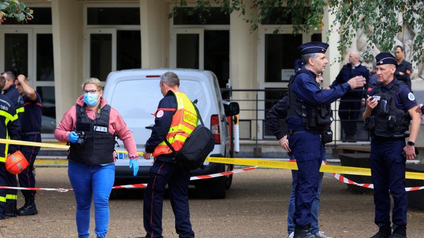 France : Une attaque terroriste dans un lycée du Pas-de-Calais, pourtant il était surveillé par...