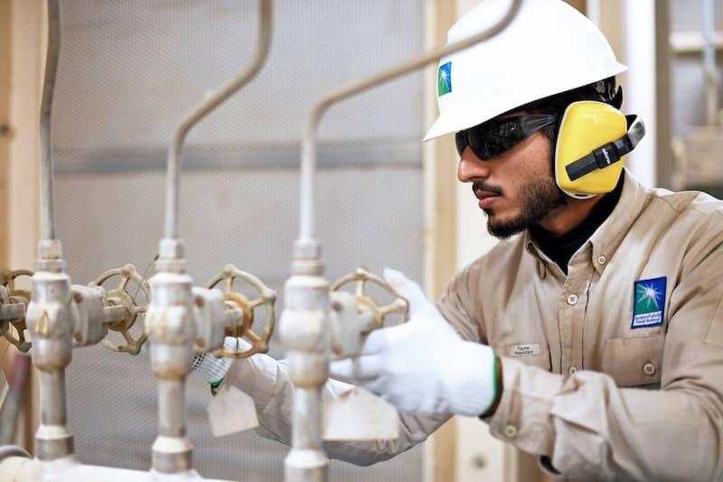 Arabie Saoudite : Aramco signe des accords de 90 milliards de dollars avec des entreprises...