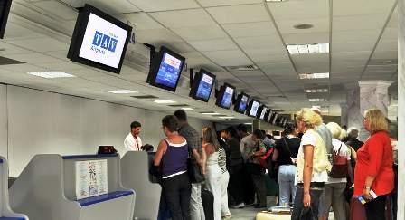 Tunisie – Chute d’une partie du faux plafond de l’aéroport de Monastir : Le ministère des...