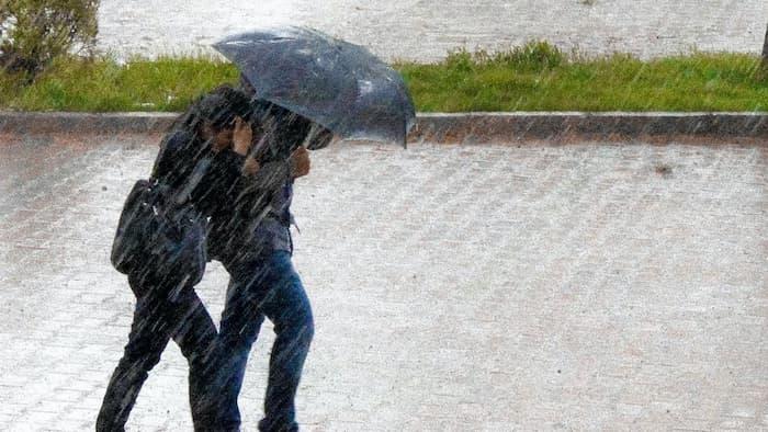 Météo : La pluie reprend du service ce soir, la fraîcheur aussi