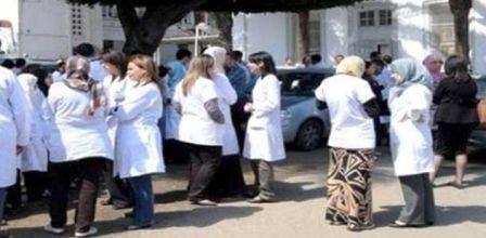 Tunisie – Les agents contractuels de la santé manifestent