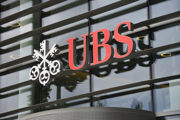 Suisse: Vers la fermeture de 85 agences UBS et Credit Suisse